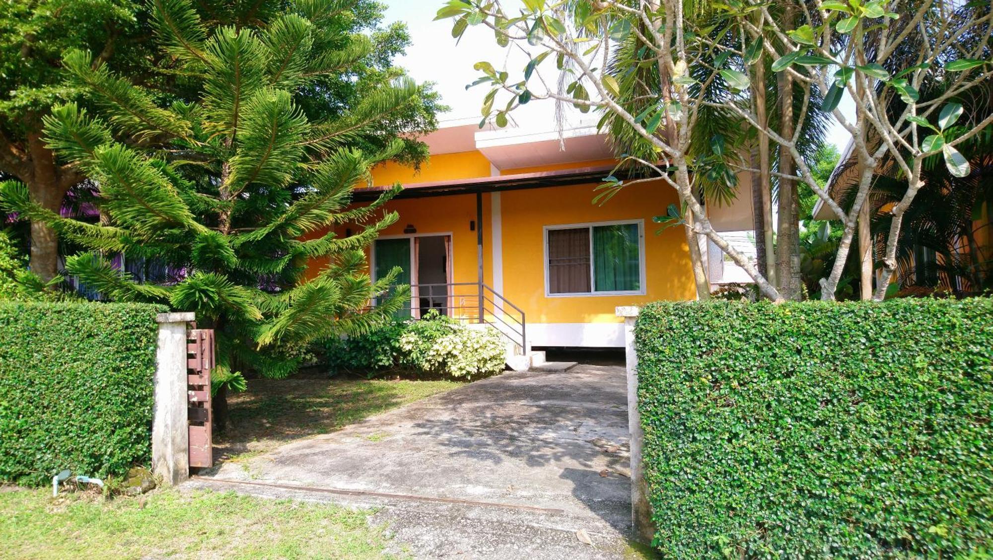 Little Yellow House- Aonang Ao Nang Buitenkant foto